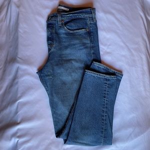 Levi’s high rise wedgie straight | W29